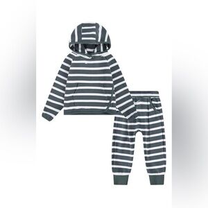 Nike Kids Gray and White Striped Set
